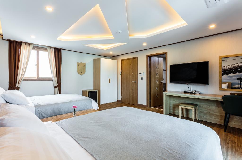 Rex Hotel Seogwipo Eksteriør billede
